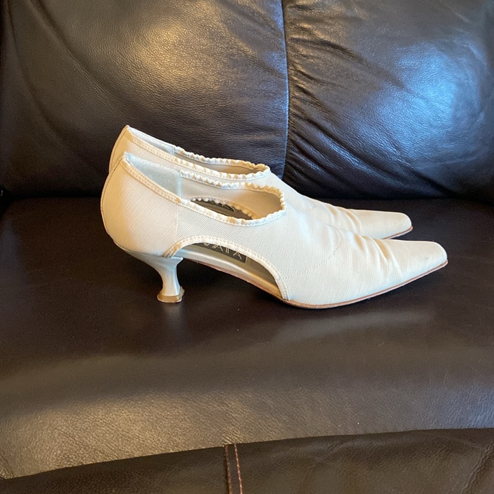 Shoes - Picture 4 of 12